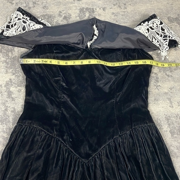 Vintage Velvet V Waist Midi Dress Lace Collar Off the Shoulder Black - Picture 9 of 12